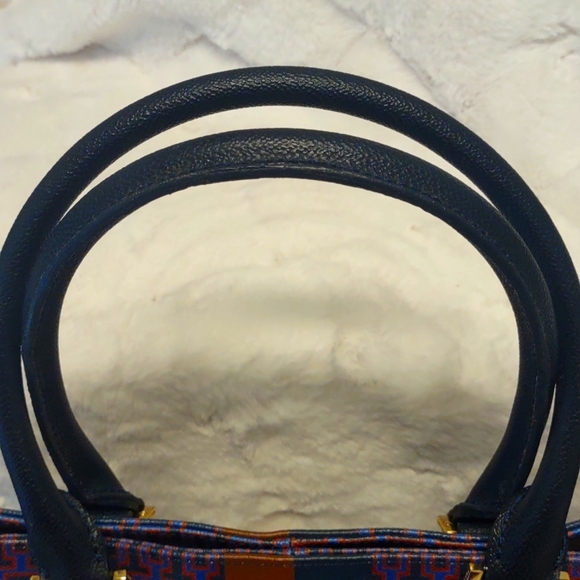 Tory Burch Large RARE Geo Print With Stripe Tote EUC - Picture 16 of 16